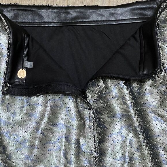 Free People Camo & Black Sequins Mini Skirt Stretch Hidden Zip Size S NWT - Picture 8 of 15